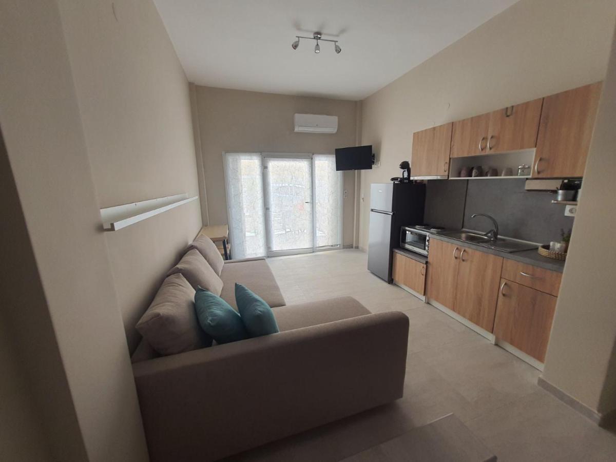 New Apartment ,50M From The Sea At Nea Irakleia. Dış mekan fotoğraf